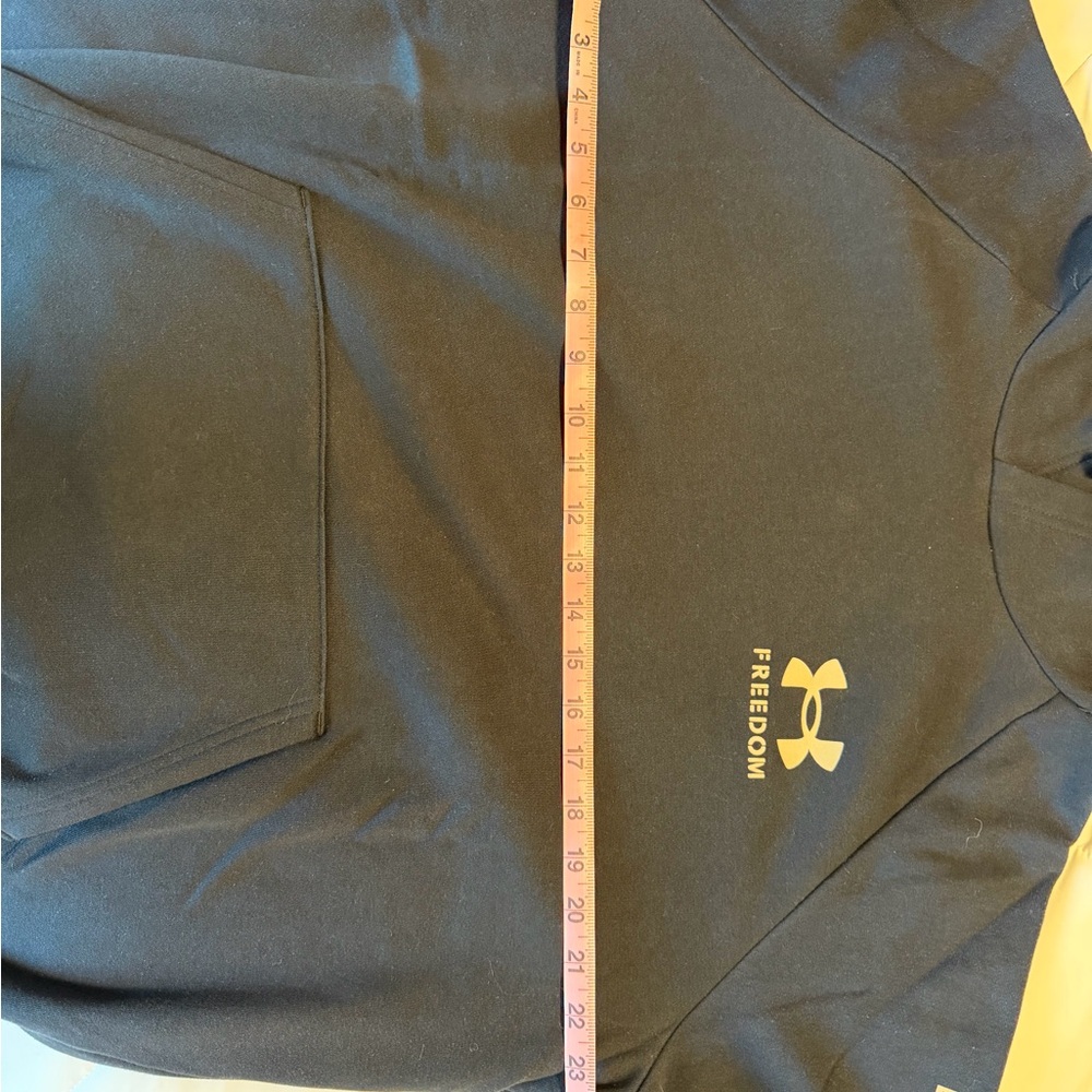 Under Armour Men's Black Hoodie - Picture 4 of 6